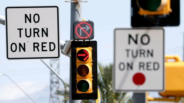 Arizona’s New Rule on Right Turns at Red Lights: Everything You Need to Know